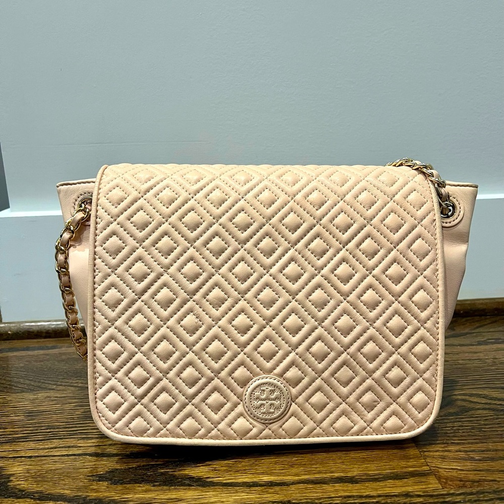 Tory Burch quilted leather purse